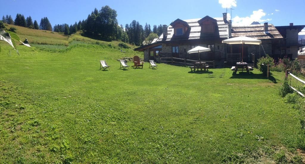 Agriturismo Il Fiocco Cesana Torinese Bagian luar foto