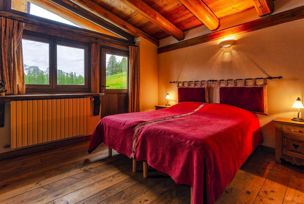 Agriturismo Il Fiocco Cesana Torinese Bagian luar foto