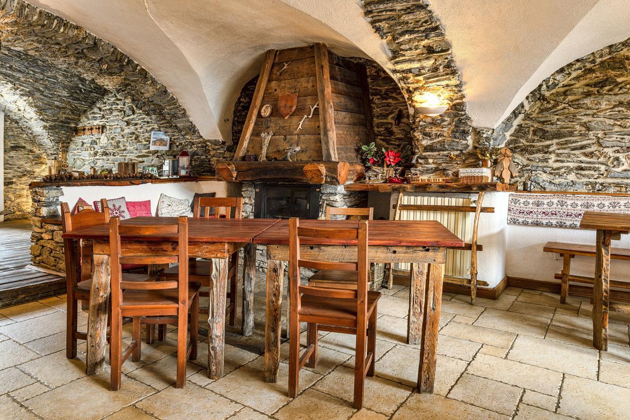 Agriturismo Il Fiocco Cesana Torinese Bagian luar foto